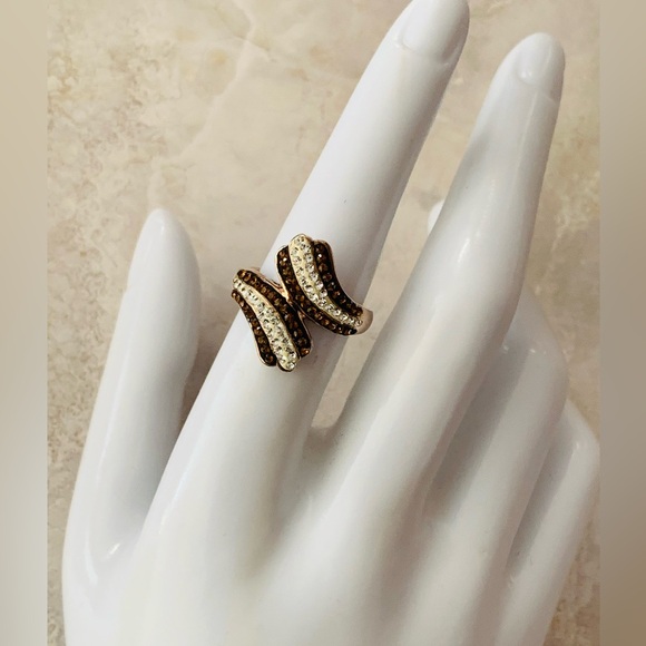 Sterling Silver 925 Crossover Crystal Pave Ring - Picture 2 of 9